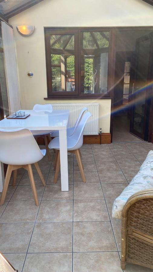 Beautiful Bexhill Cottage With Garden 3 Mins Walk To Beach Bexhill-on-Sea Exterior foto