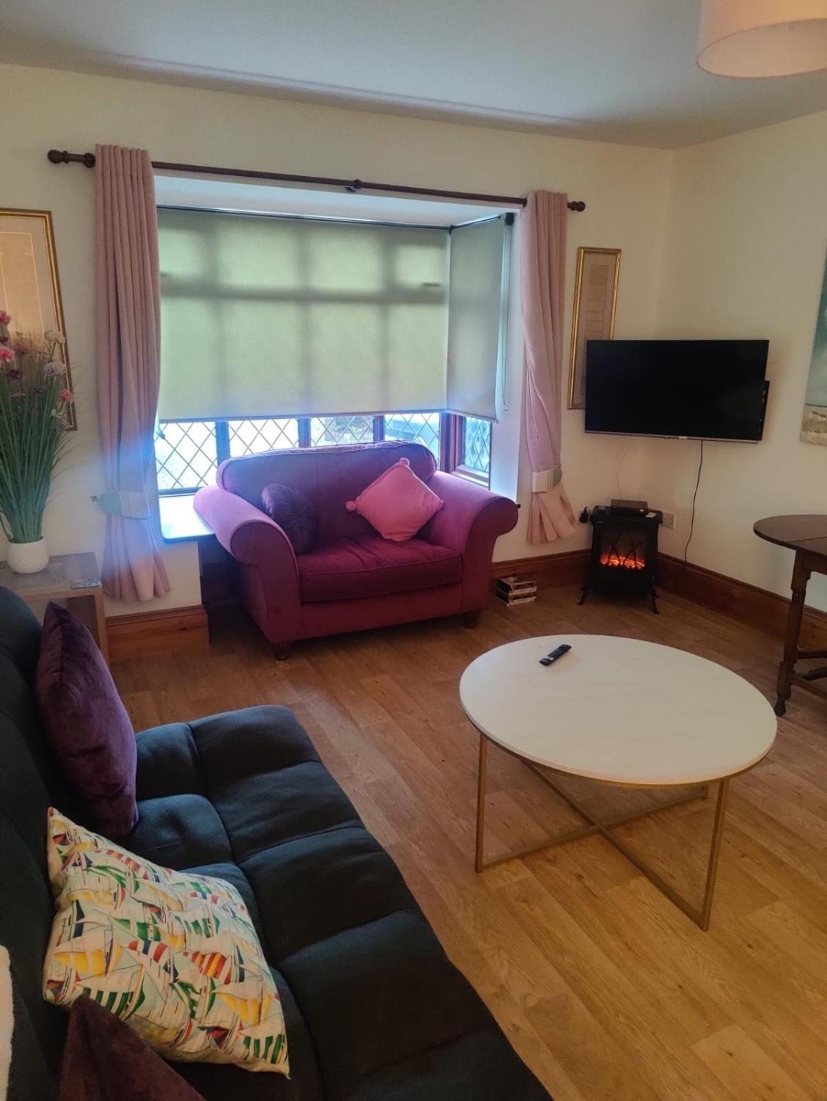 Beautiful Bexhill Cottage With Garden 3 Mins Walk To Beach Bexhill-on-Sea Exterior foto